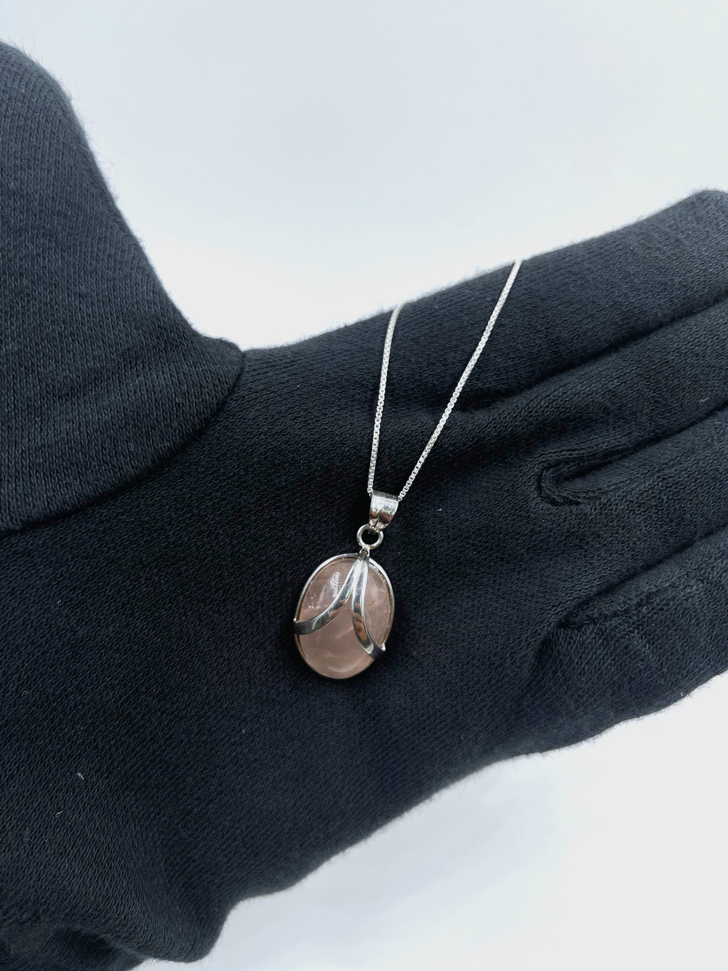 METALCARATS Metal Carats Rose Quartz Overal Setting in 925 Sterling Silver | Women | Overlap Pattern | Sublte and Minimalistic