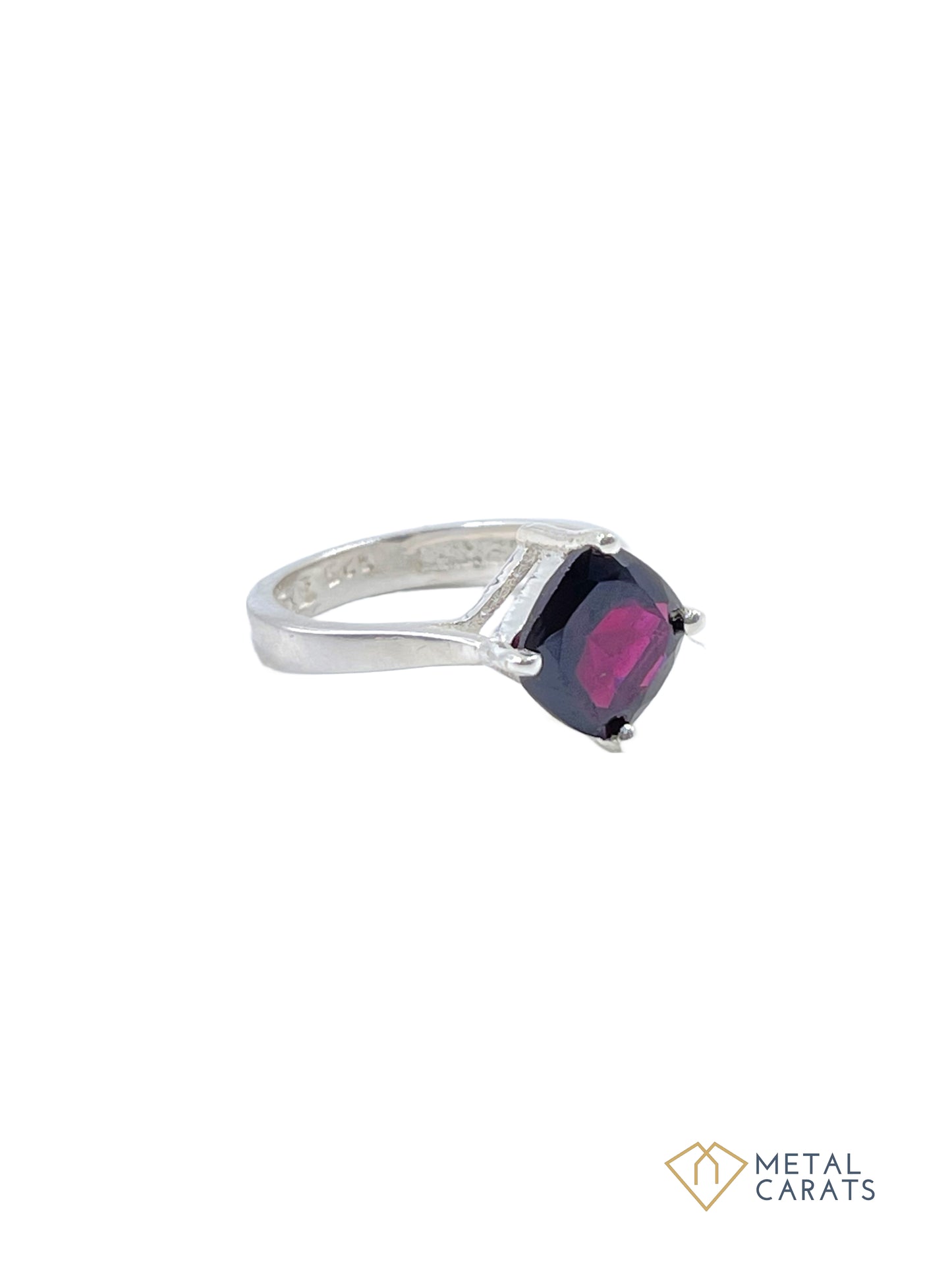 Metal Carats 925 Sterling Silver Cushion Cut Garnet Signature Ring for Women | Red | Natural Garnet